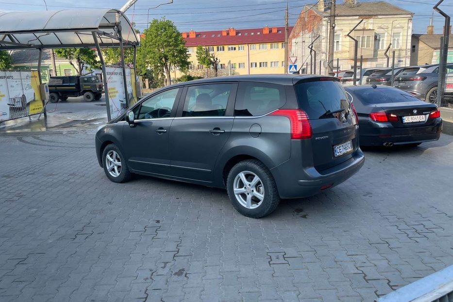 Продам Peugeot 5008 TDI 2010 года в Черновцах