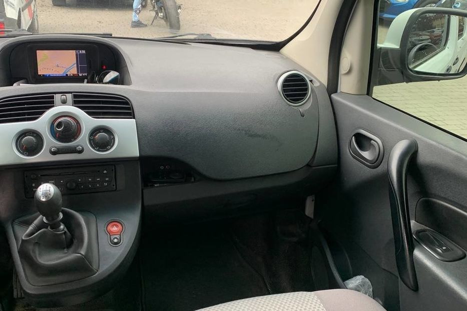 Продам Renault Kangoo пасс. 1.5 dci MT 2012 года в Черновцах