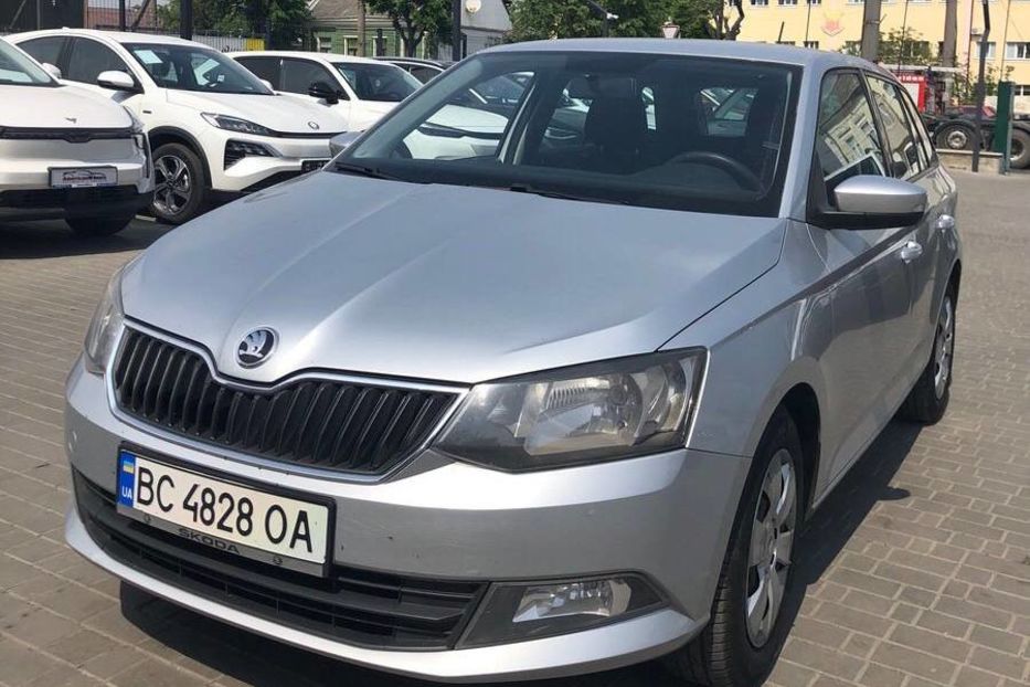 Продам Skoda Fabia 2015 года в Черновцах