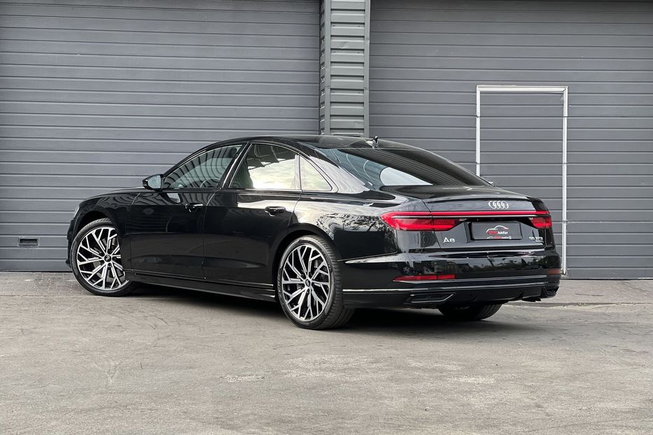 Продам Audi A8 55 TFSI Quattro  2021 года в Киеве