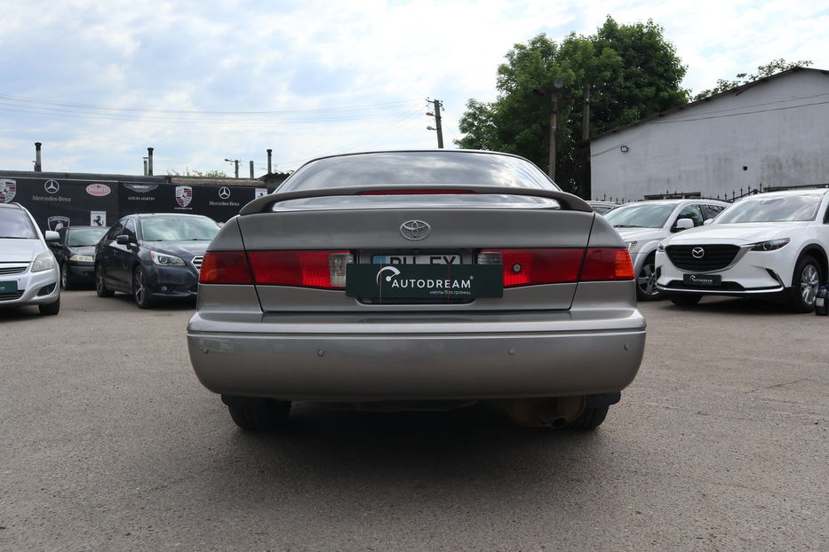 Продам Toyota Camry 1999 года в Одессе