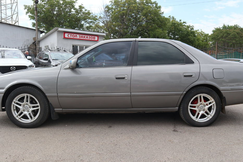 Продам Toyota Camry 1999 года в Одессе