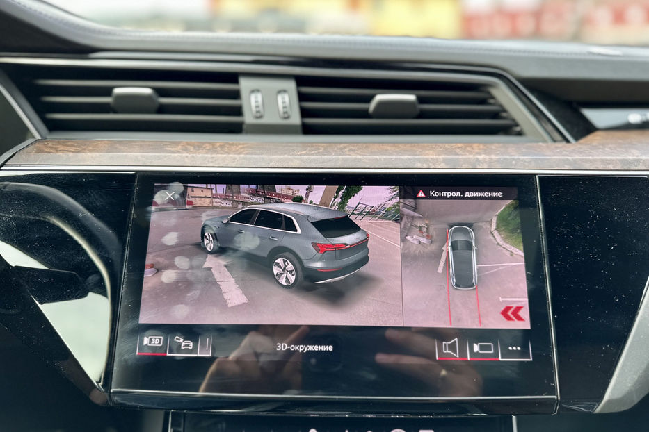 Продам Audi E-Tron 2019 года в Киеве