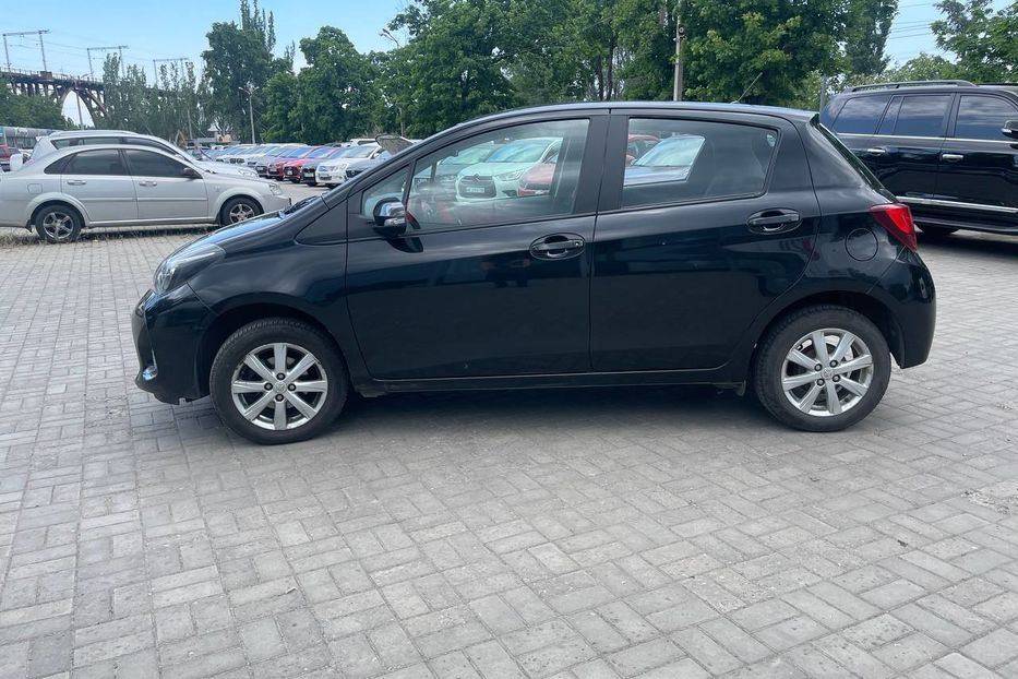 Продам Toyota Yaris 2016 года в Днепре