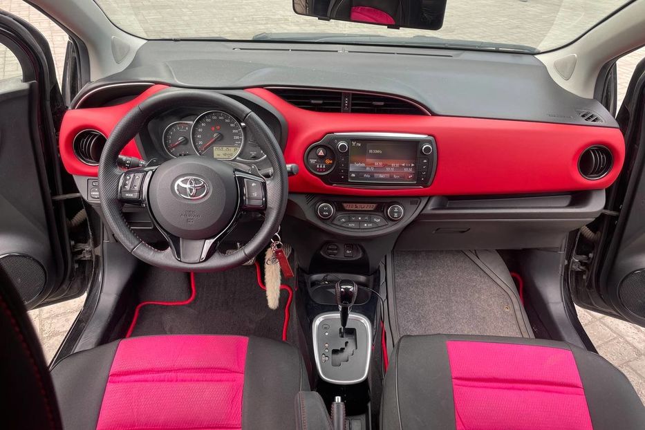 Продам Toyota Yaris 2016 года в Днепре