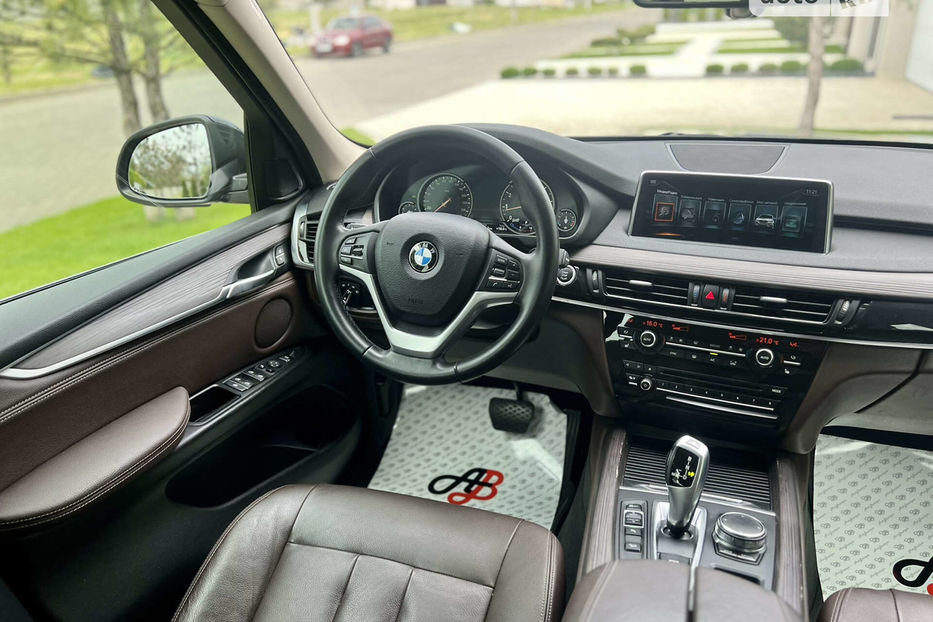 Продам BMW X5 xDrive 2017 года в Одессе