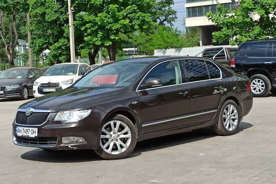 Продам Skoda Superb LAURIN AND KLEMENT 2012 года в Днепре