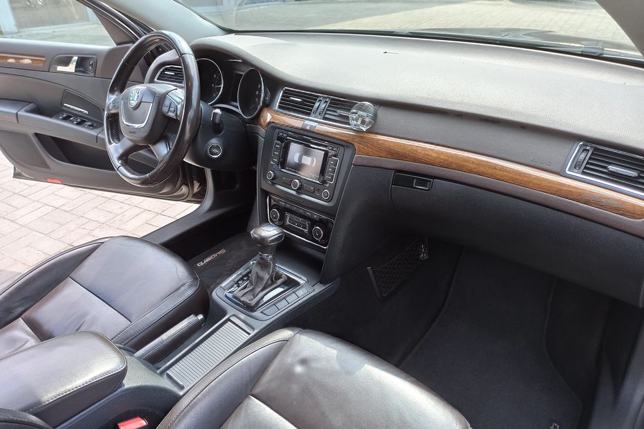 Продам Skoda Superb LAURIN AND KLEMENT 2012 года в Днепре