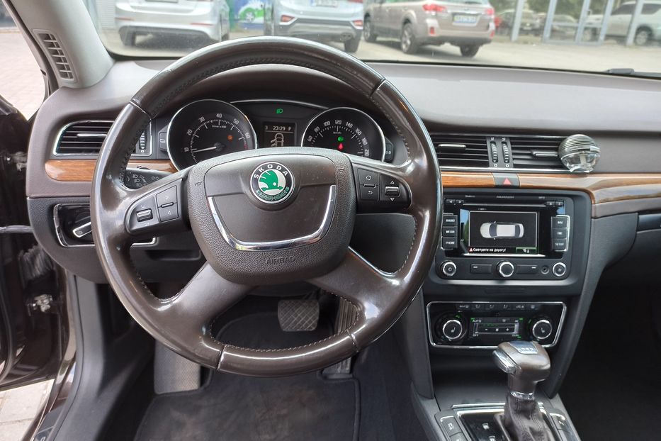 Продам Skoda Superb LAURIN AND KLEMENT 2012 года в Днепре