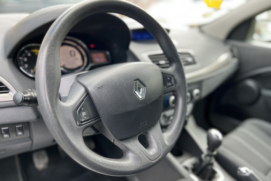 Продам Renault Megane 1.5 DCI CRUIZ CONTROL LED  2015 года в Львове