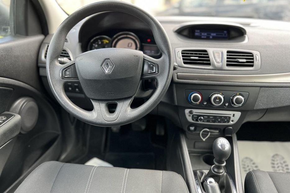 Продам Renault Megane 1.5 DCI CRUIZ CONTROL LED  2015 года в Львове