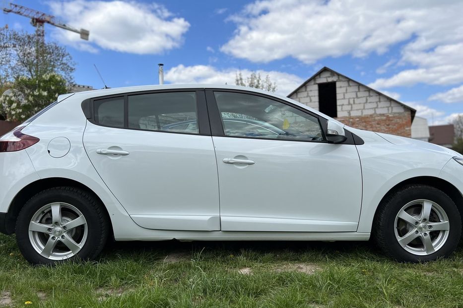 Продам Renault Megane 1.5 DCI CRUIZ CONTROL LED  2015 года в Львове