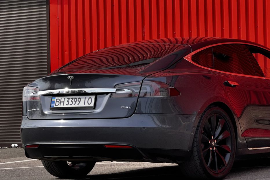 Продам Tesla Model S Performance 85d 2015 года в Одессе