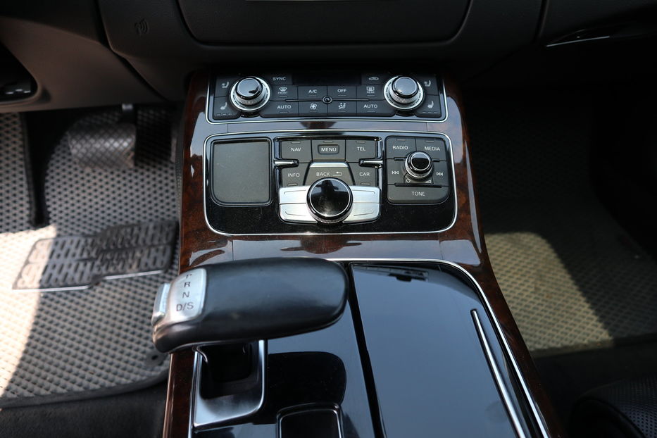Продам Audi A8 L TDI Quattro 2014 года в Одессе