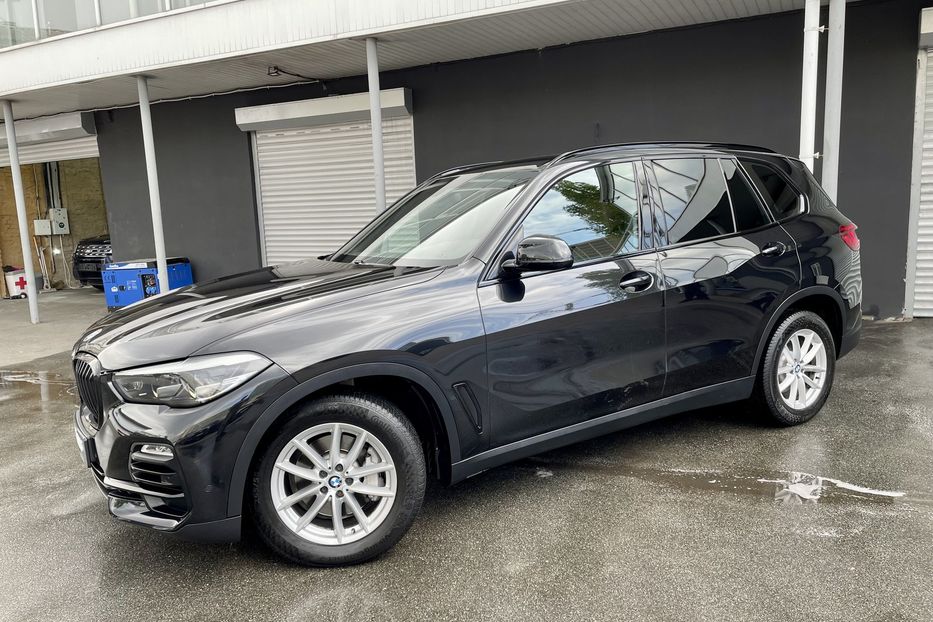 Продам BMW X5 30d 2018 года в Киеве