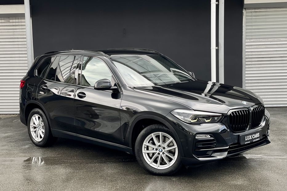 Продам BMW X5 30d 2018 года в Киеве