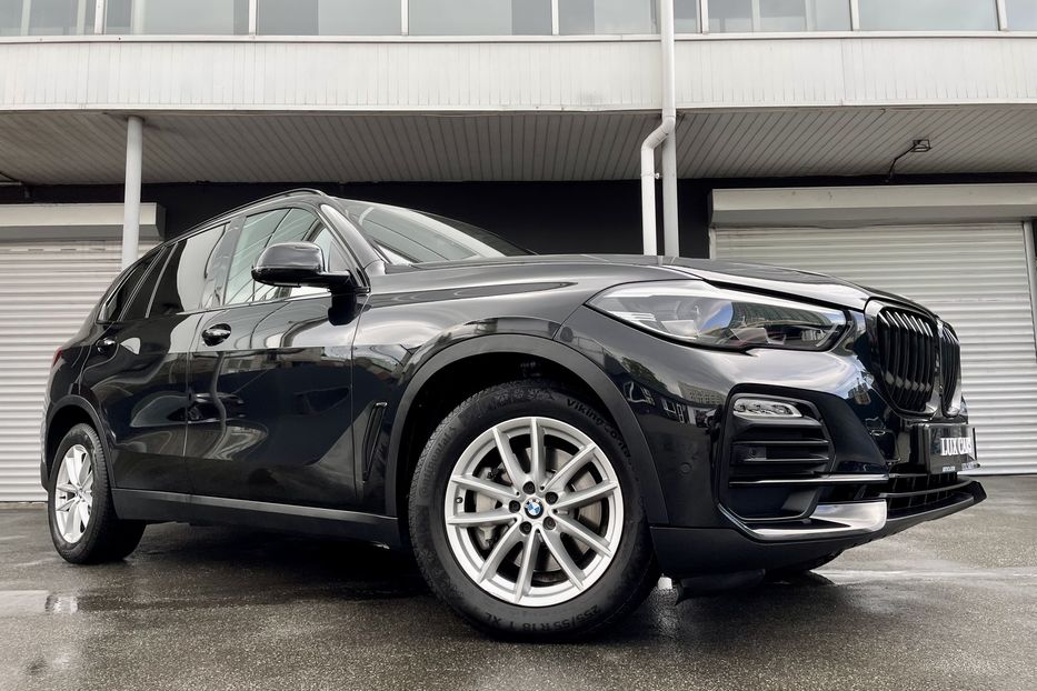 Продам BMW X5 30d 2018 года в Киеве