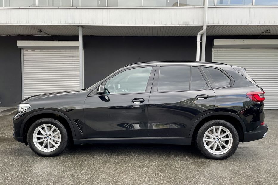 Продам BMW X5 30d 2018 года в Киеве