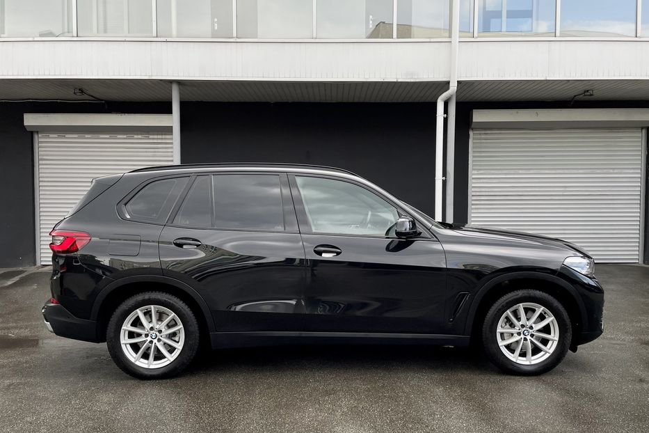 Продам BMW X5 30d 2018 года в Киеве