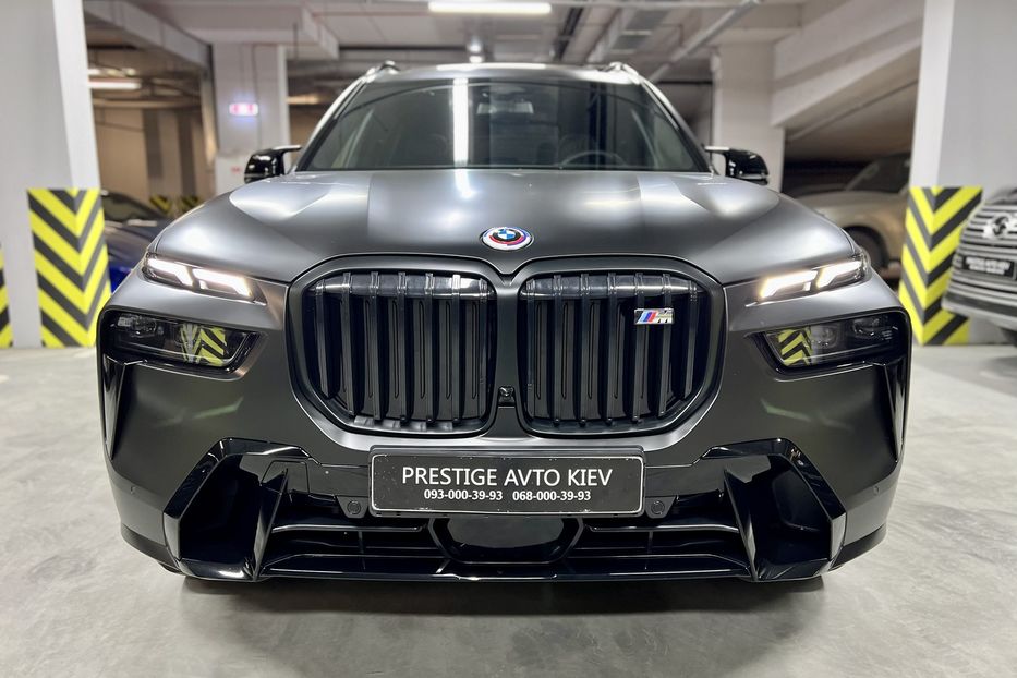 Продам BMW X7 М60i LCI 2022 года в Киеве