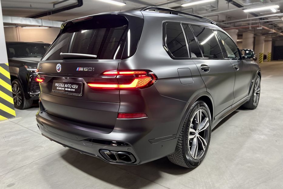 Продам BMW X7 М60i LCI 2022 года в Киеве