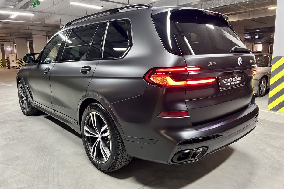 Продам BMW X7 М60i LCI 2022 года в Киеве