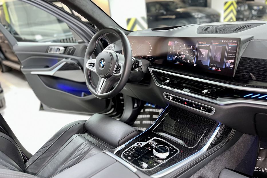 Продам BMW X7 М60i LCI 2022 года в Киеве