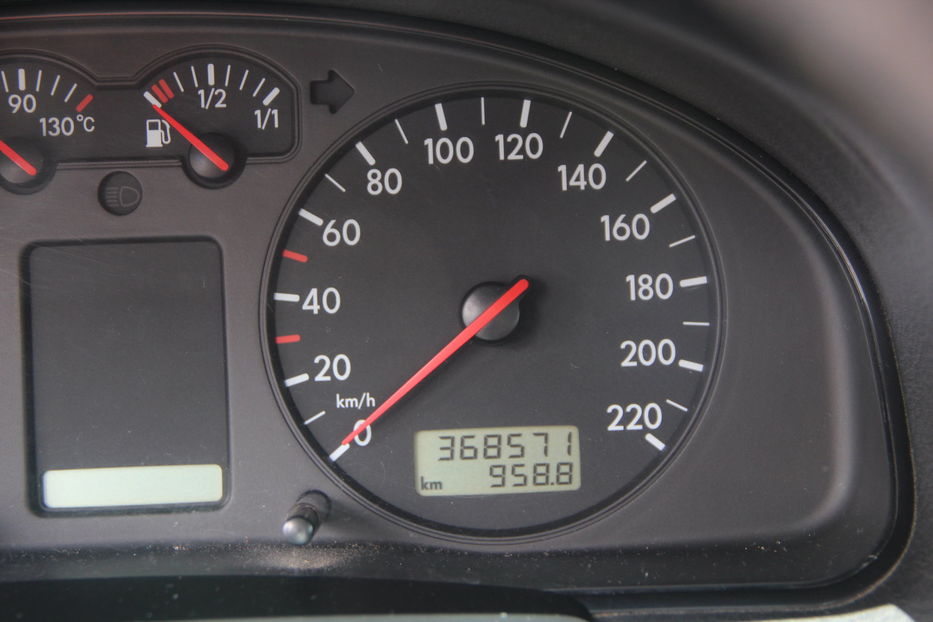 Продам Volkswagen Passat B5 1998 года в Одессе