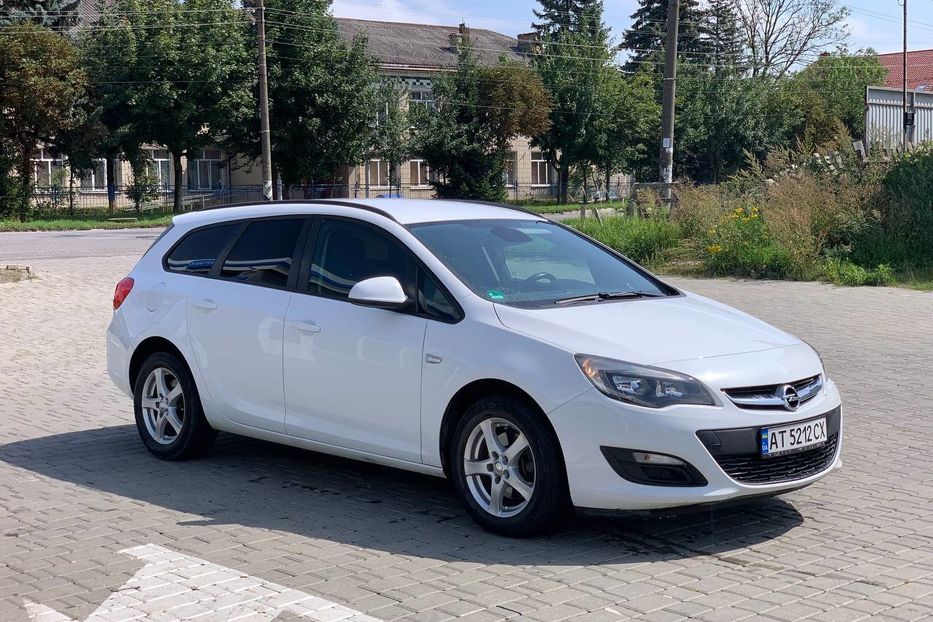 Продам Opel Astra J Sport Tourer 2.0 CDTI 2014 года в г. Коломыя, Ивано-Франковская область