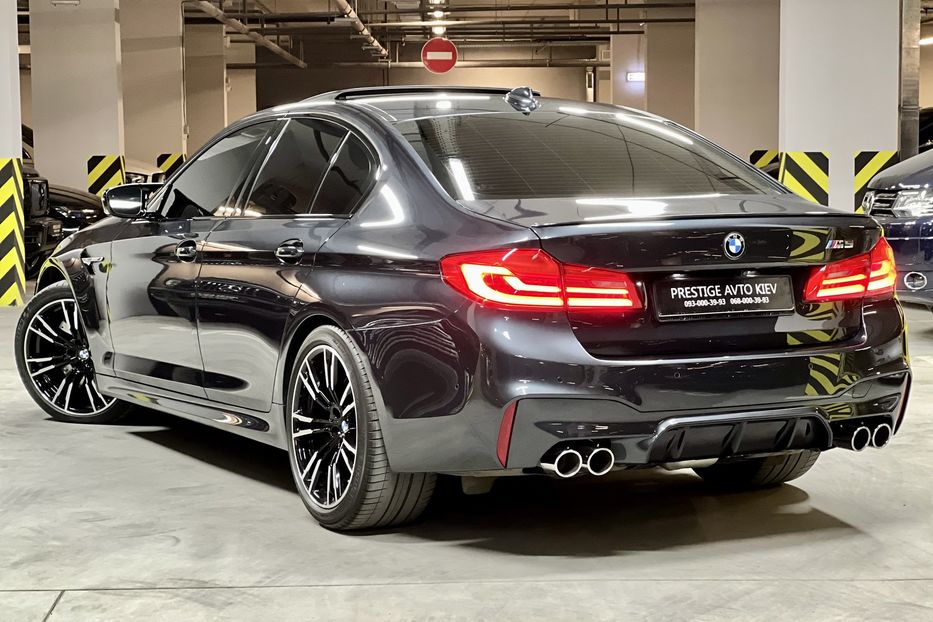 Продам BMW M5 2019 года в Киеве