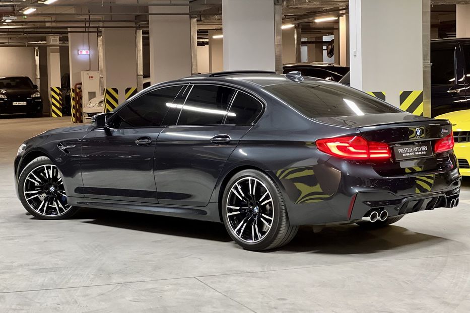 Продам BMW M5 2019 года в Киеве