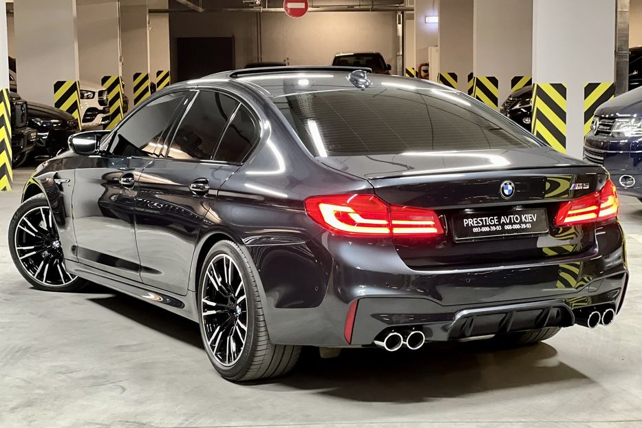 Продам BMW M5 2019 года в Киеве