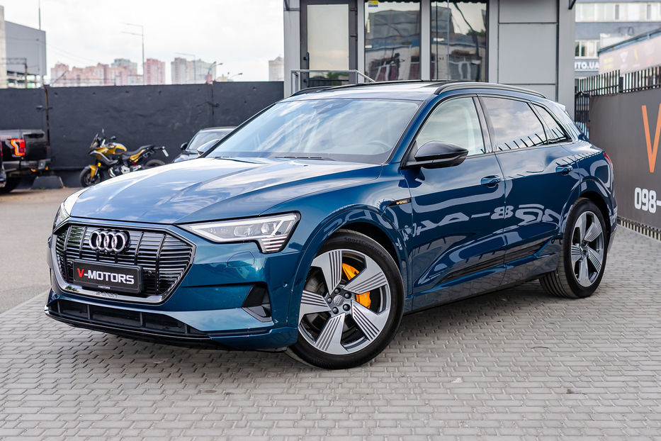 Продам Audi E-Tron 55 QUATTRO  2019 года в Киеве