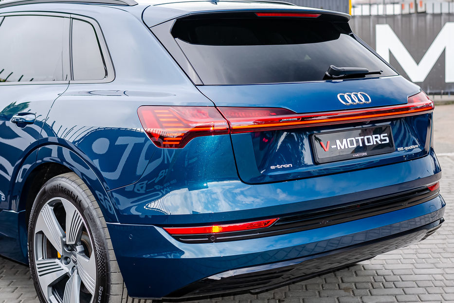 Продам Audi E-Tron 55 QUATTRO  2019 года в Киеве