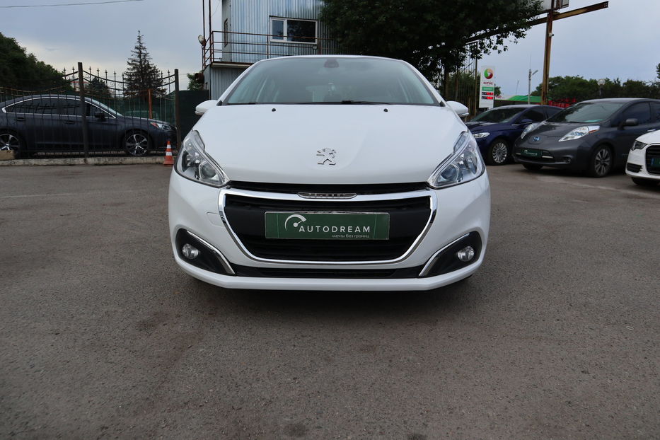 Продам Peugeot 208 2017 года в Одессе