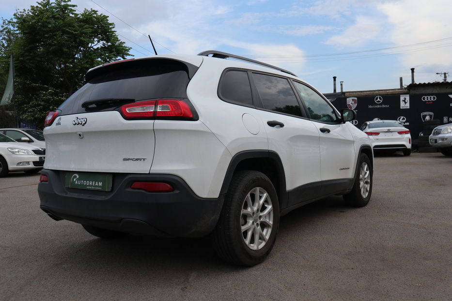 Продам Jeep Cherokee Sport 2016 года в Одессе