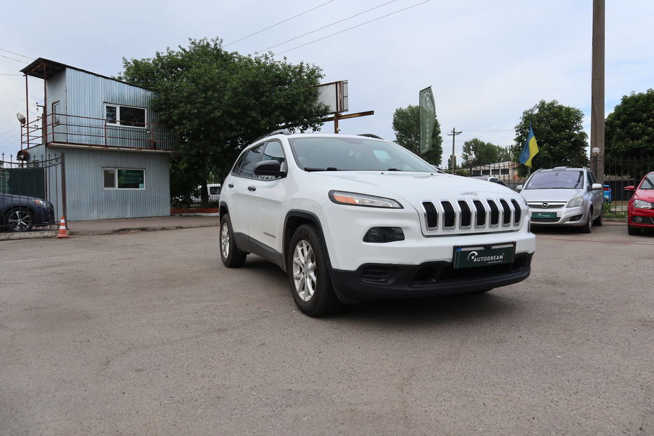 Продам Jeep Cherokee Sport 2016 года в Одессе