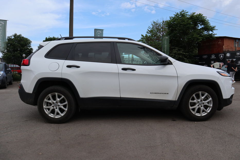 Продам Jeep Cherokee Sport 2016 года в Одессе