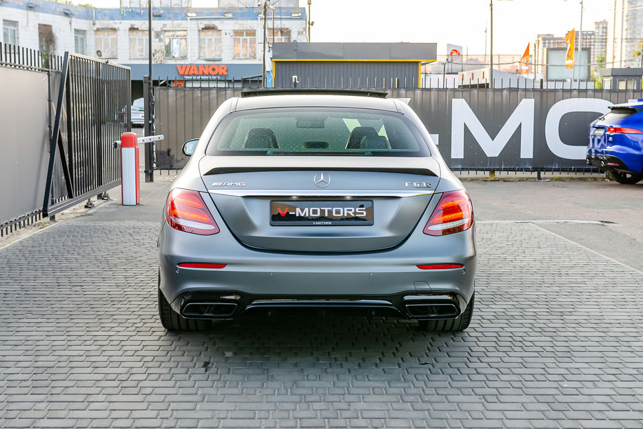 Продам Mercedes-Benz E-Class 63S AMG 4Matic+ 2018 года в Киеве