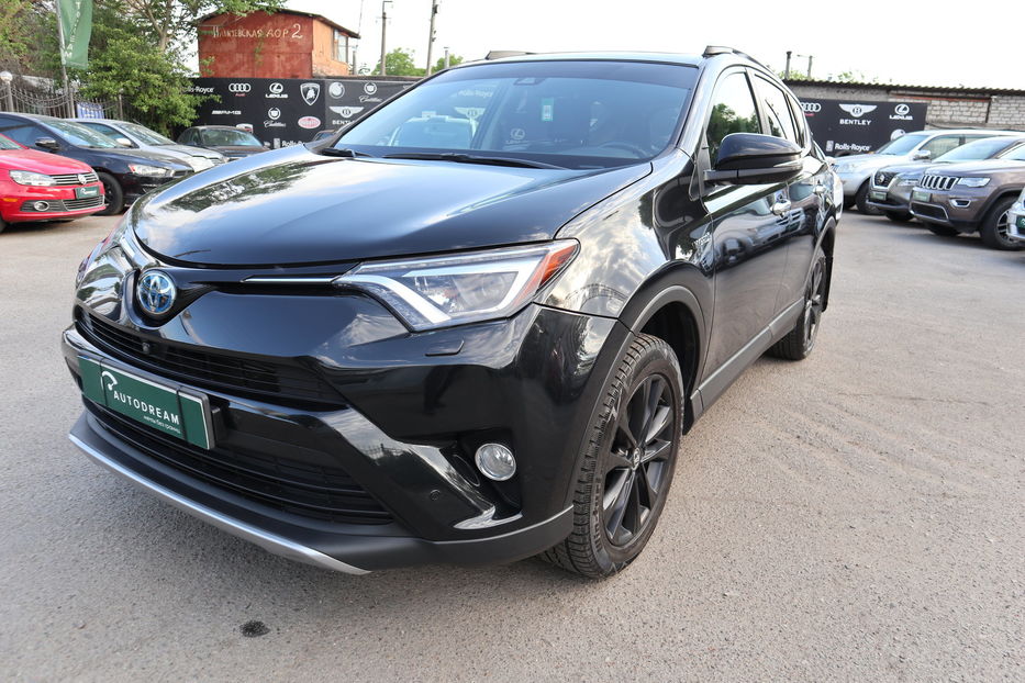 Продам Toyota Rav 4 Limited Hybrid AWD 2016 года в Одессе