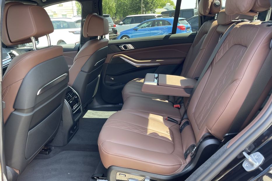 Продам BMW X7 М 40d 2022 года в Киеве