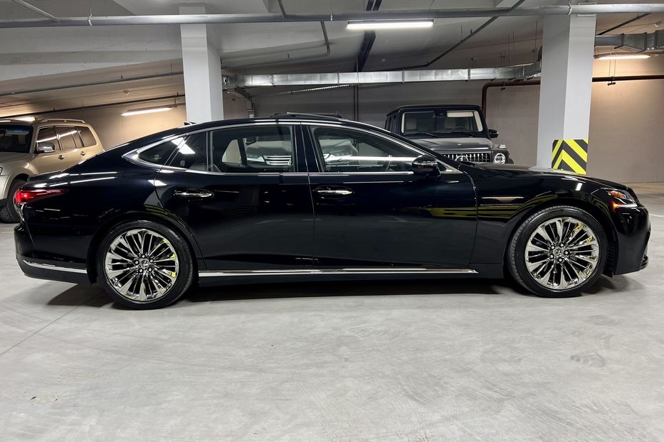 Продам Lexus LS 600 2019 года в Киеве