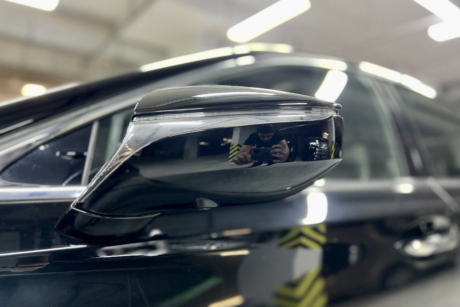 Продам Lexus LS 600 2019 года в Киеве
