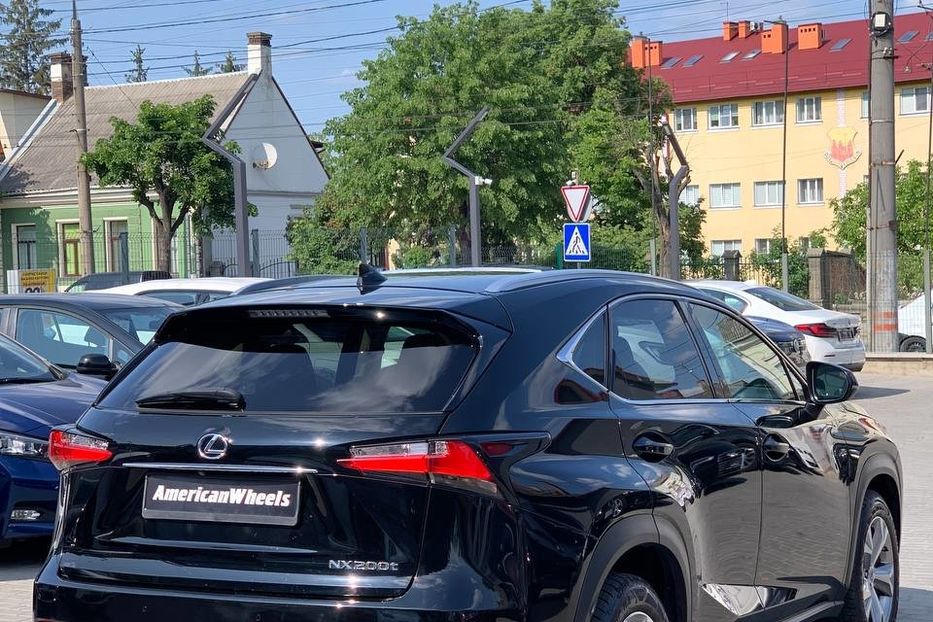 Продам Lexus NX 200 2017 года в Черновцах