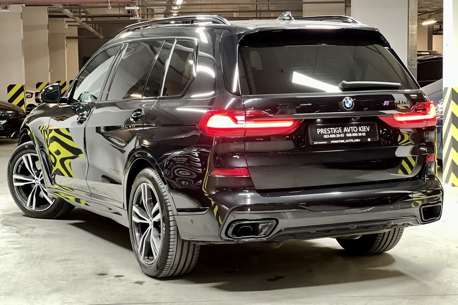 Продам BMW X7 M50D  2020 года в Киеве