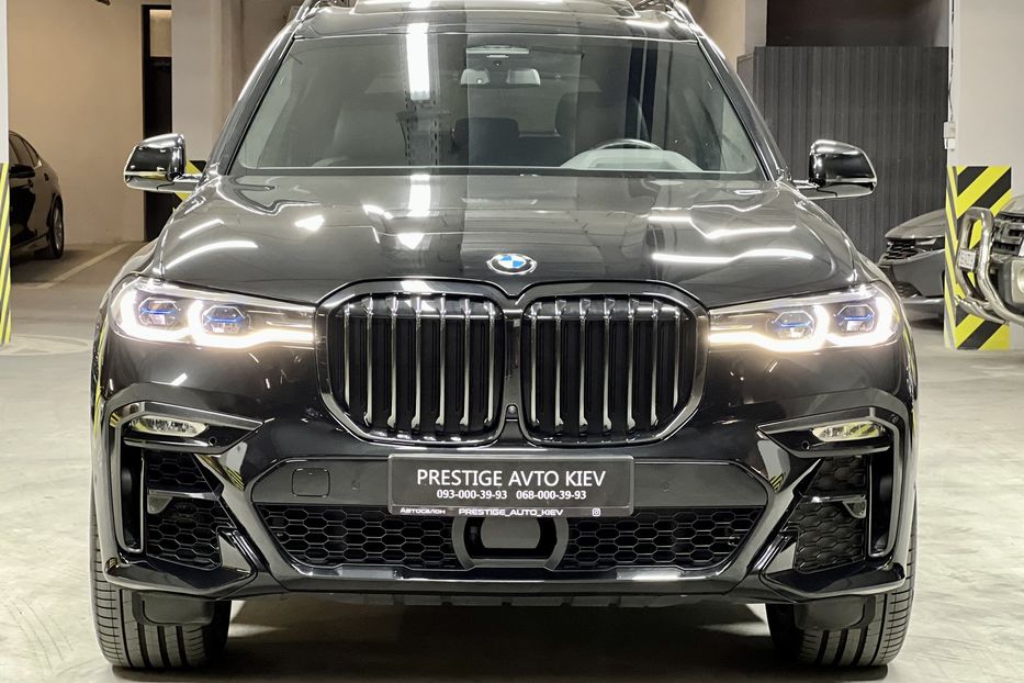 Продам BMW X7 M50D  2020 года в Киеве