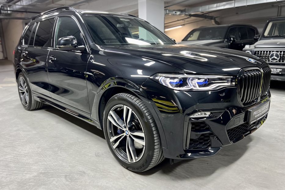 Продам BMW X7 M50D  2020 года в Киеве