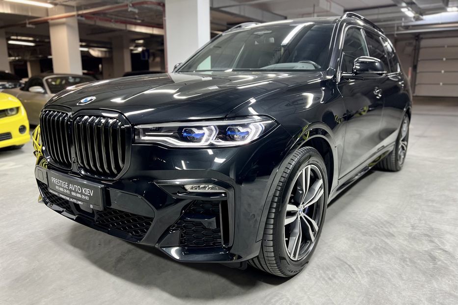 Продам BMW X7 M50D  2020 года в Киеве