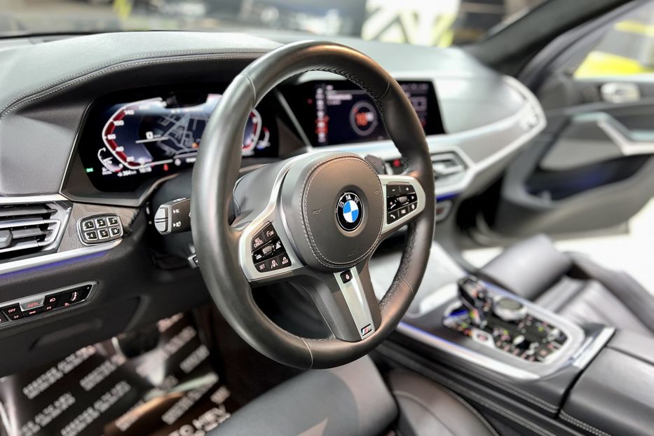 Продам BMW X7 M50D  2020 года в Киеве