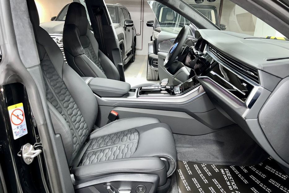 Продам Audi RS Q8 2023 года в Киеве
